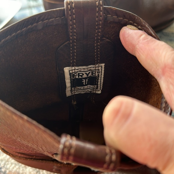 Frye leather boots Harness 8R boot.  Rare find! - Picture 9 of 11